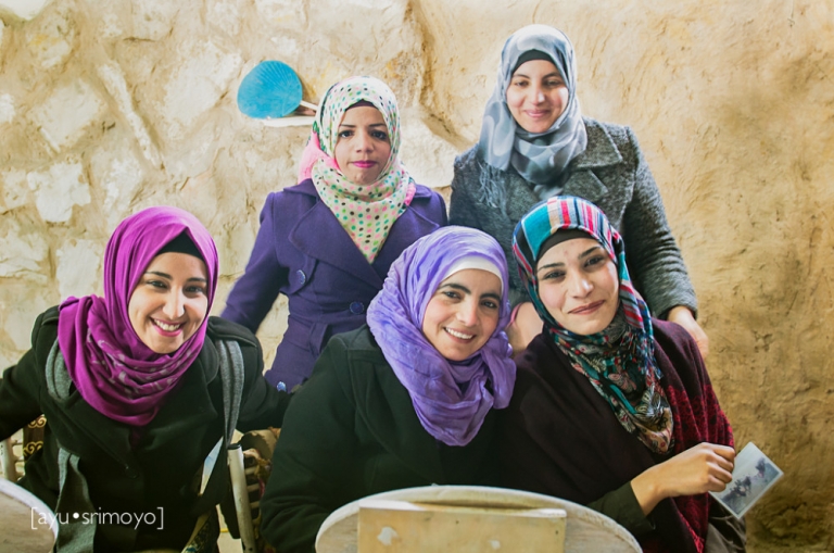 Jordanian Women at handicraft work